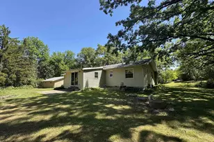 4529 E Palakwia Dr, Janesville, WI 53546 - Photo 7