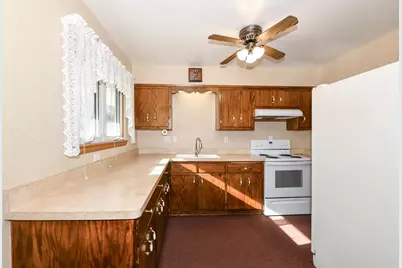 257 Mohawk Road, Janesville, WI 53545 - Photo 11