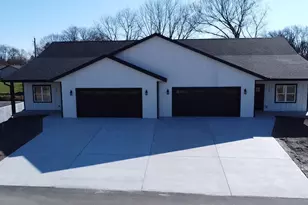 1222 Prairie Ave, Janesville, WI 53545 - Photo 3