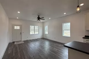 1222 Prairie Ave, Janesville, WI 53545 - Photo 7