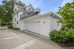 1812 Middleton St, Middleton, WI 53562 - Photo 3