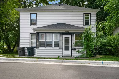 1009 S 4th Street, Stoughton, WI 53589 - Photo 1