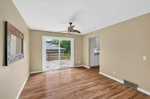 1401 Frisch Rd, Madison, WI 53711 - Photo 17