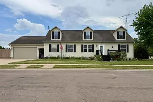 928 Jeremy St, Tomah, WI 54660 - Photo 1