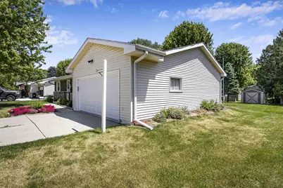 1101 N Water Street, Watertown, WI 53098 - Photo 3