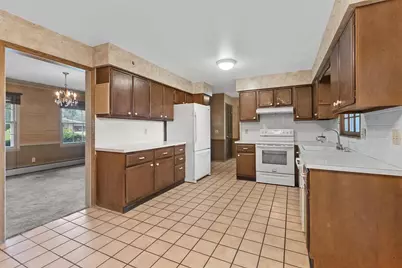 2403 Maywood Circle, Middleton, WI 53562 - Photo 13