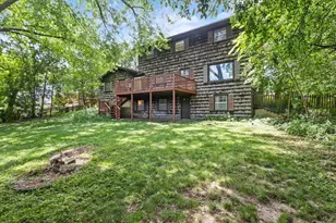 2403 Maywood Cir, Middleton, WI 53562 - Photo 5