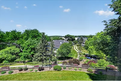 1529 Golf View Road #G, Madison, WI 53704 - Photo 9