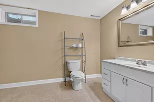 1133 Frisch Rd, Madison, WI 53711 - Photo 33