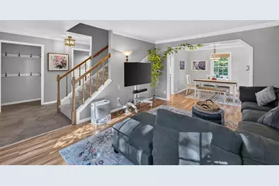 8 Darien Circle, Madison, WI 53717 - Photo 3