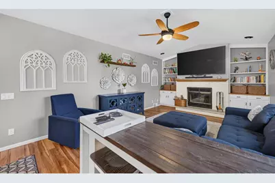 8 Darien Circle, Madison, WI 53717 - Photo 15