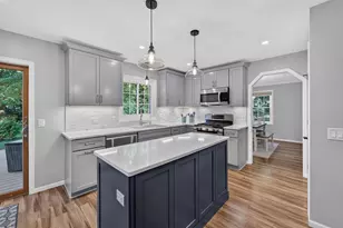 8 Darien Cir, Madison, WI 53717 - Photo 11