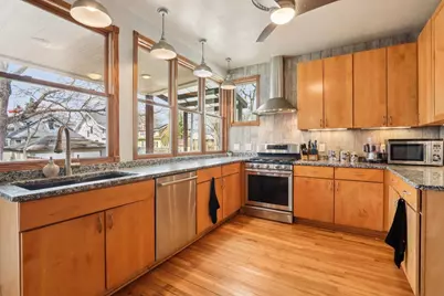 1130 E Gorham Street, Madison, WI 53703 - Photo 13