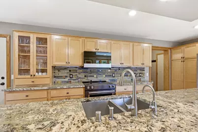8901 Timber Wolf Trail, Madison, WI 53717 - Photo 15