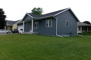 723 W Brown St St, Waupun, WI 53963 - Photo 17