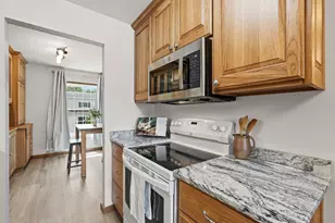 7450 Old Sauk Rd, Madison, WI 53717 - Photo 17