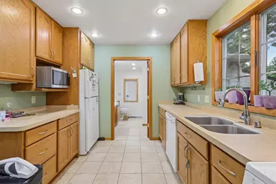 7008 Elmwood Avenue, Middleton, WI 53562 - Photo 7