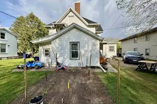 156-158 Cherry St, Janesville, WI 53548 - Photo 5