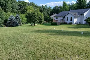 W7918 Payton Dr, Pardeeville, WI 53954 - Photo 5