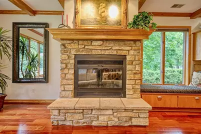 811 Farwell Drive, Madison, WI 53704 - Photo 13