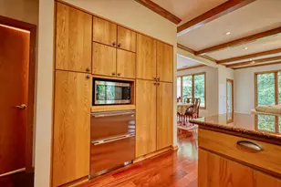 811 Farwell Dr, Madison, WI 53704 - Photo 19