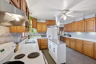 113-115 S Beebe St, Marshall, WI 53559 - Photo 9