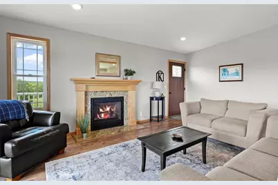 17958 Hidden Valley Lane, Argyle, WI 53504 - Photo 9