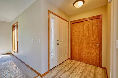 6413 Dylyn Drive, Madison, WI 53719 - Photo 3