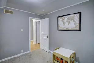 207 S Owen Dr, Madison, WI 53705 - Photo 29