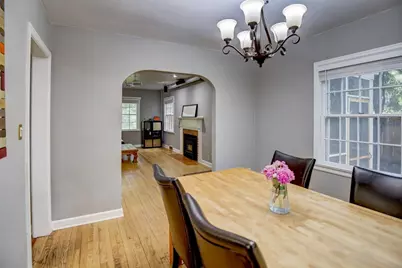 207 S Owen Drive, Madison, WI 53705 - Photo 9