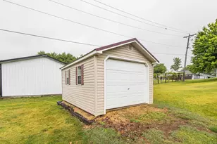 811 S Madison St, Cuba City,  53807 - Photo 29
