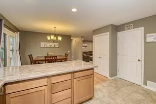 811 S Madison St, Cuba City,  53807 - Photo 9