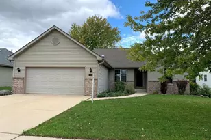 9500 Grayce Dr, Sturtevant, WI 53177 - Photo 1