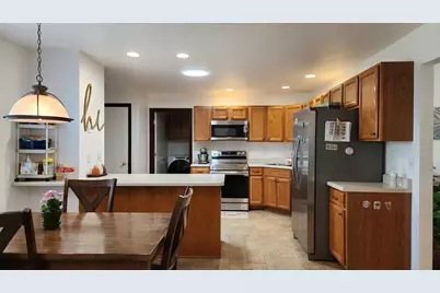 9500 Grayce Drive, Sturtevant, WI 53177 - Photo 9