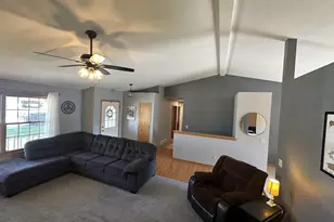 3718 Labrador Dr, Janesville, WI 53546 - Photo 5