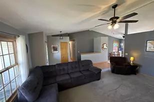 3718 Labrador Dr, Janesville, WI 53546 - Photo 7