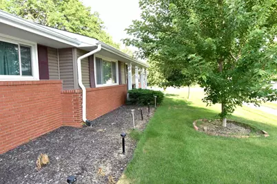 100 Grandview Drive, Sun Prairie, WI 53590 - Photo 3