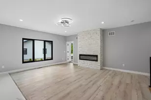 386 Oakbrook Dr, Wisconsin Dells, WI 53965 - Photo 15