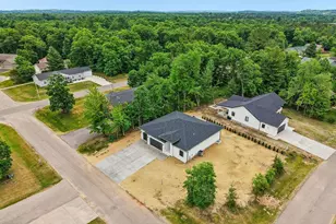 386 Oakbrook Dr, Wisconsin Dells, WI 53965 - Photo 67