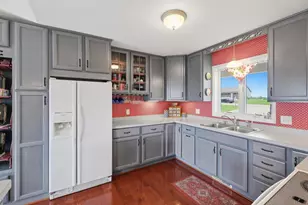 W5364 Windmill Ridge Rd, New Glarus, WI 53574 - Photo 13