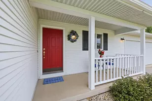 W5364 Windmill Ridge Rd, New Glarus, WI 53574 - Photo 5