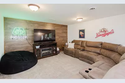329 E Madison Street, Ridgeville, WI 53533 - Photo 31