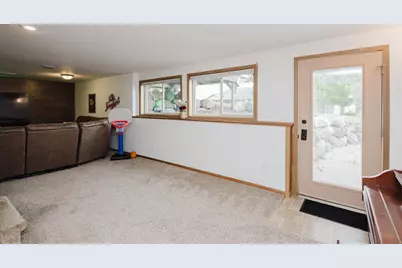 329 E Madison Street, Ridgeville, WI 53533 - Photo 33