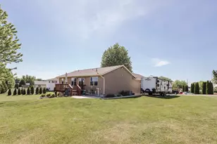 329 E Madison St, Ridgeville, WI 53533 - Photo 45