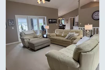 847 Cambridge Drive, Janesville, WI 53548 - Photo 9