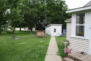 215 S Prairie St, Prairie Du Chien, WI 53821 - Photo 19