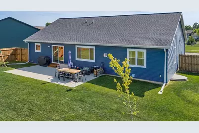 2055 Willow Run, Reedsburg, WI 53959 - Photo 11