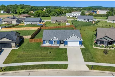 2055 Willow Run, Reedsburg, WI 53959 - Photo 3