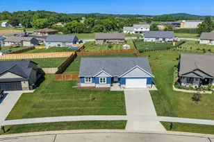 2055 Willow Run, Reedsburg, WI 53959 - Photo 3
