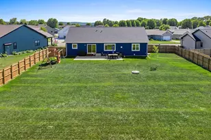 2055 Willow Run, Reedsburg, WI 53959 - Photo 9